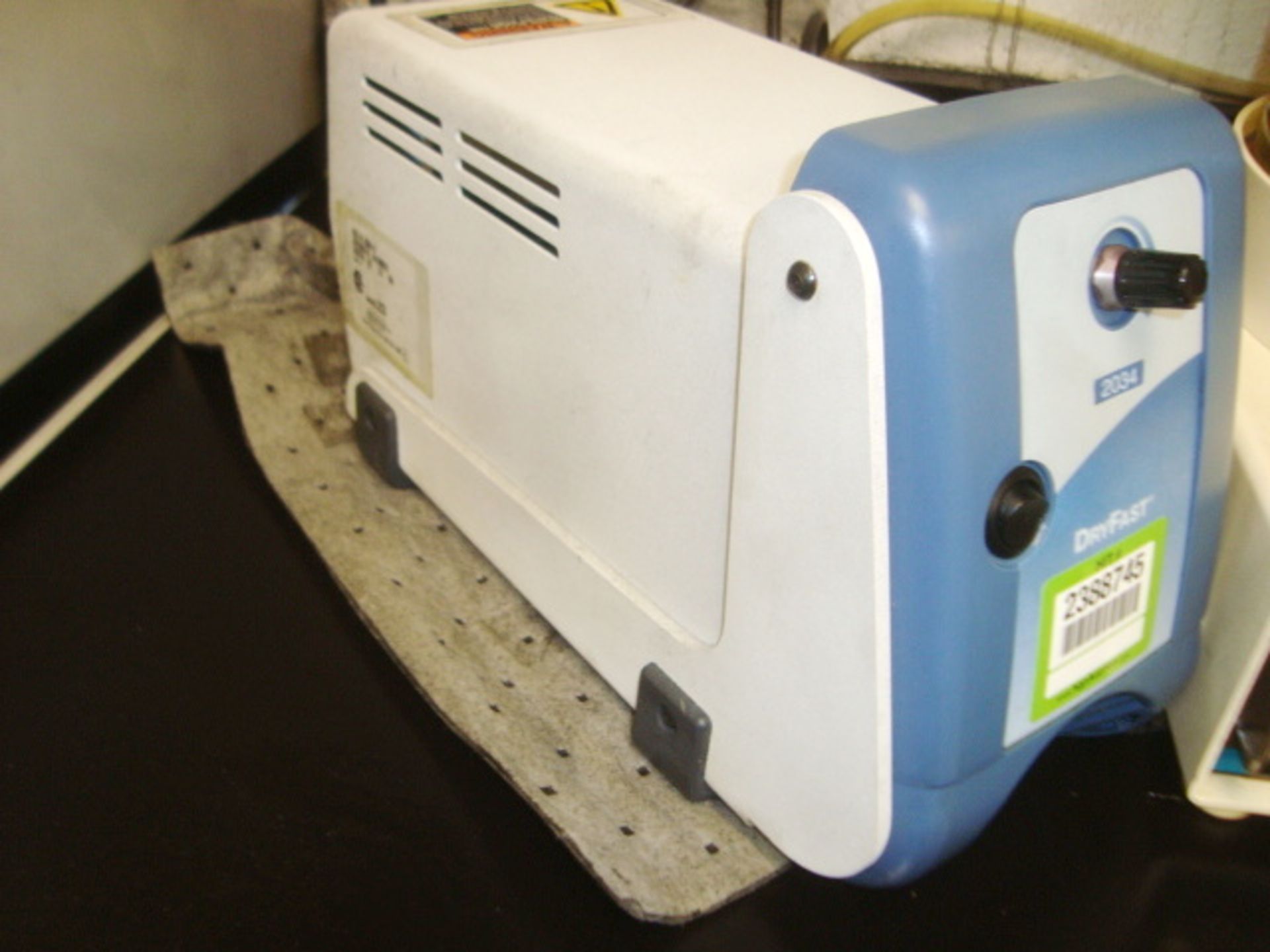 Vacuum Pump - Image 3 of 5