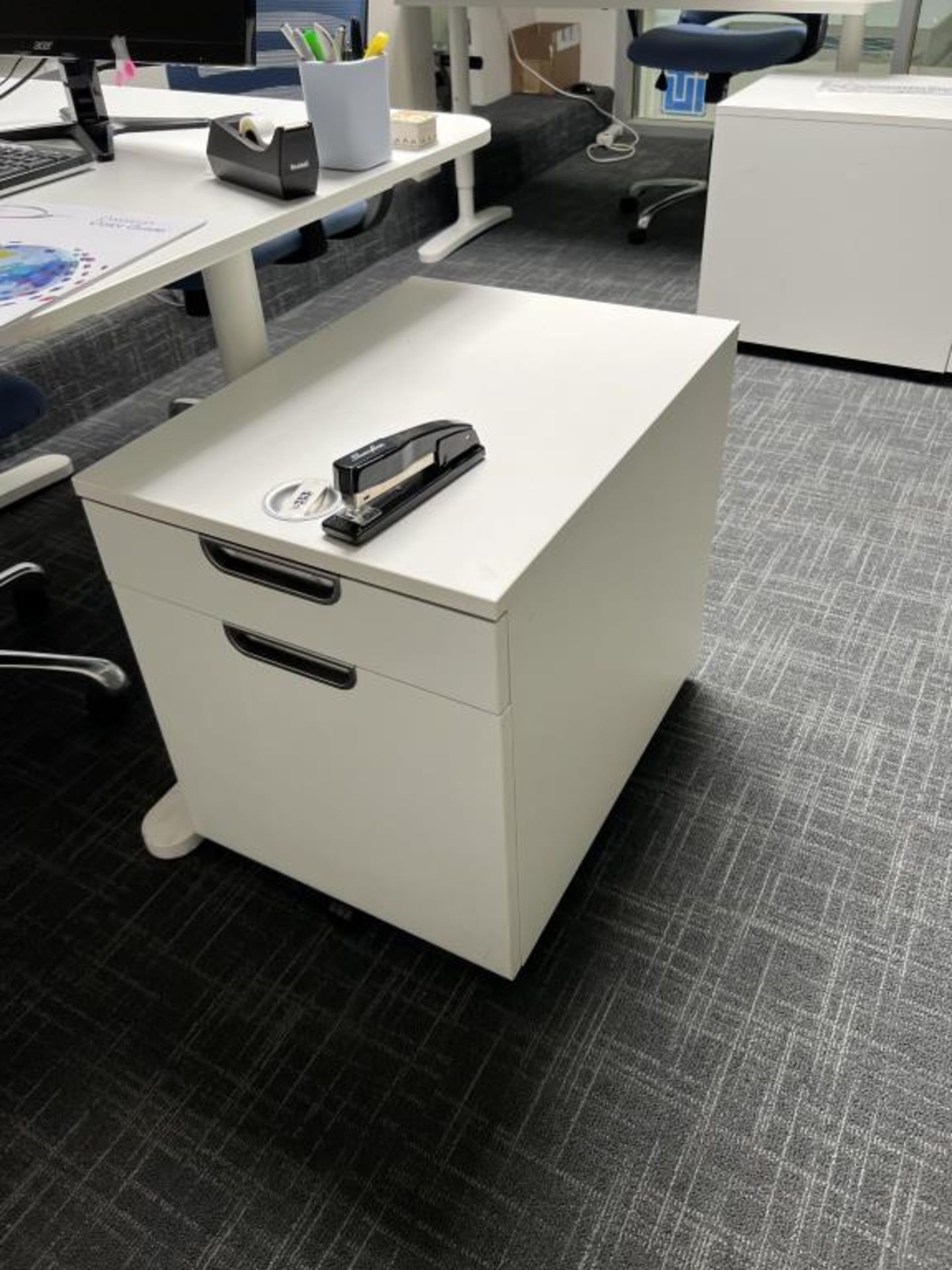 Office Furniture - Image 4 of 13