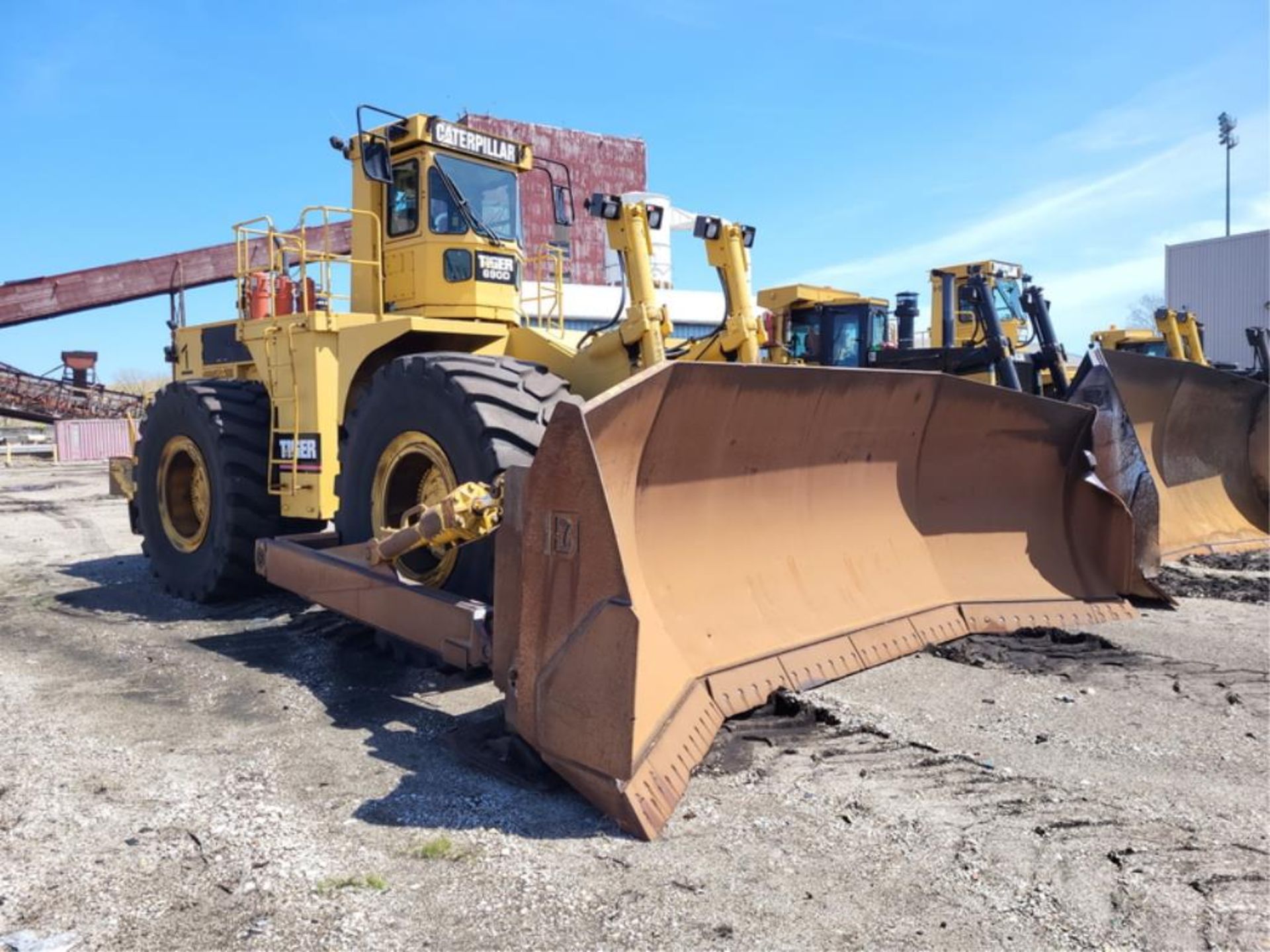 Caterpillar Wheel Dozer