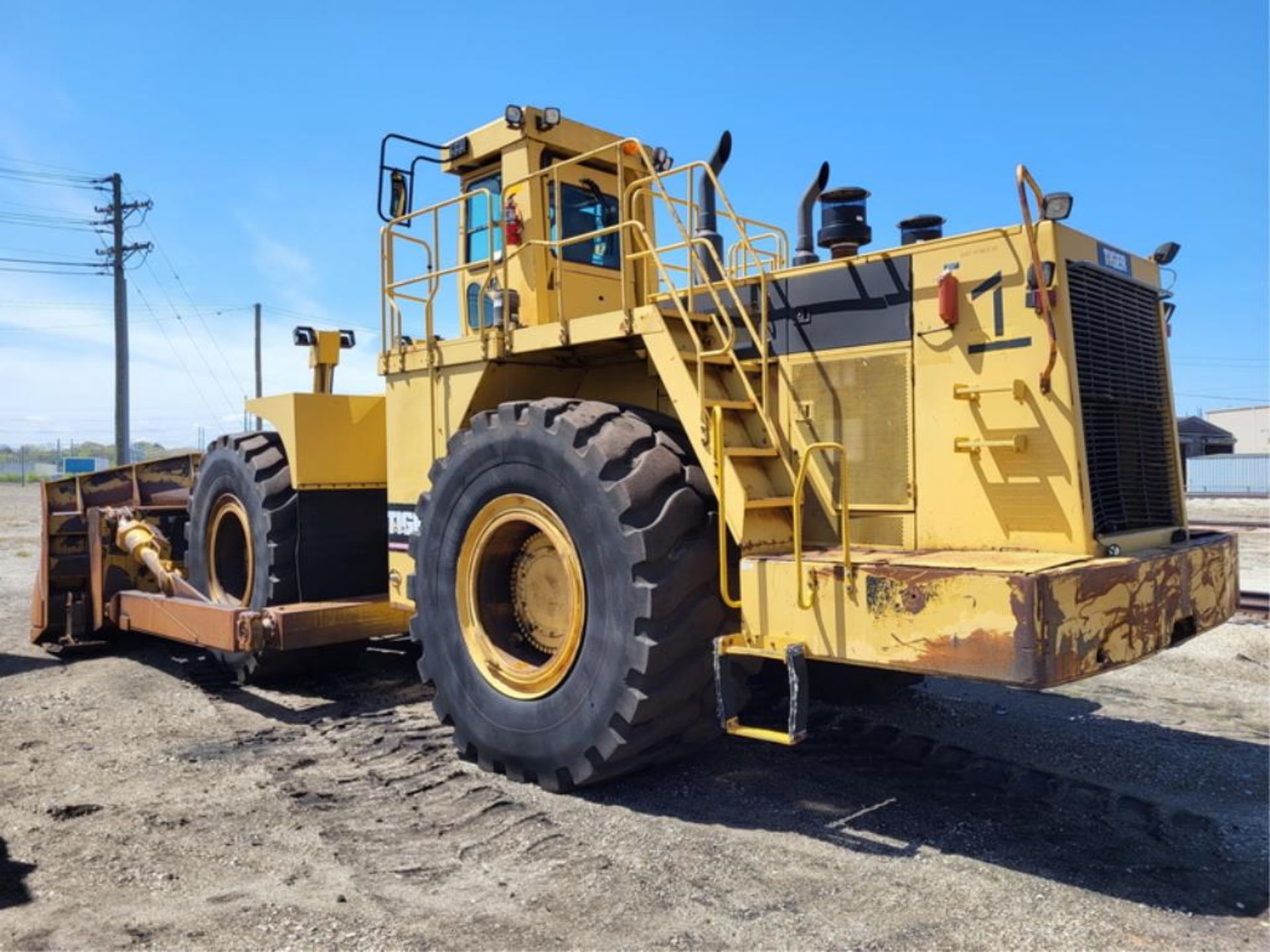 Caterpillar Wheel Dozer - Image 3 of 11