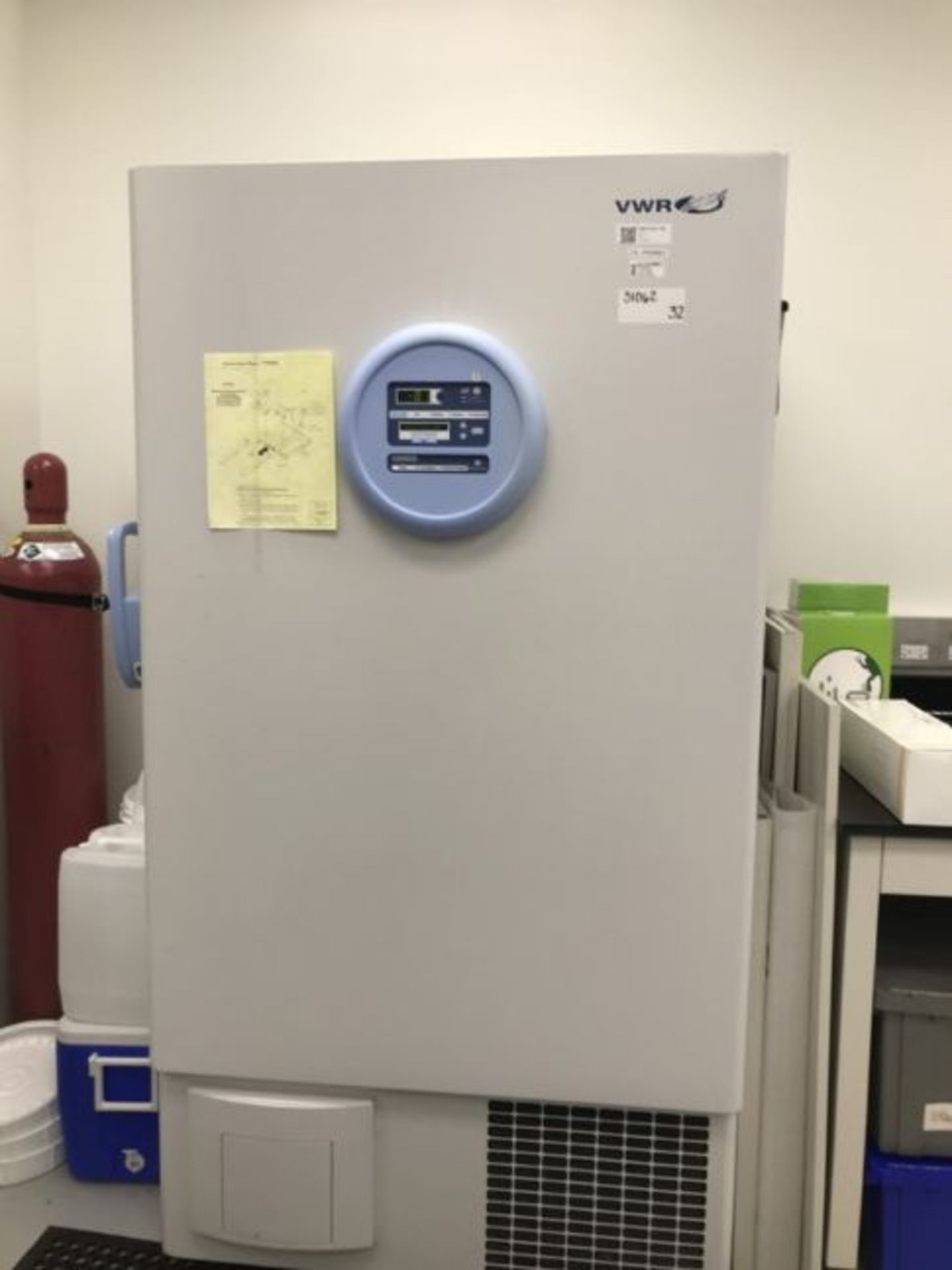 VWR minus 86 C Freezer