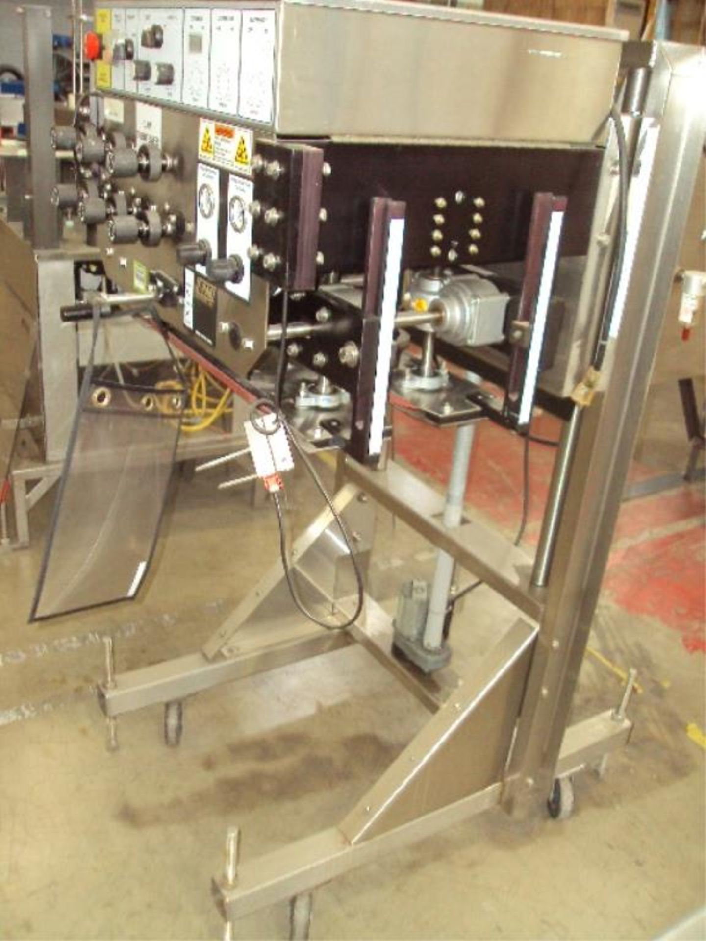 Mobile 3-Spindle-Station Capper Machine - Image 4 of 9