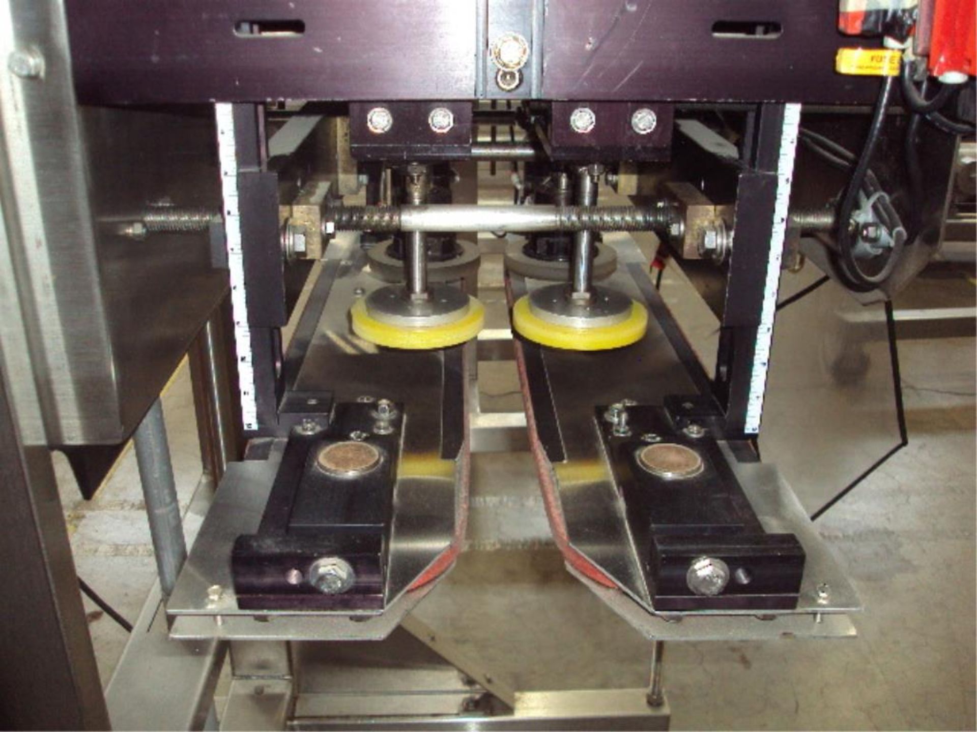 Mobile 3-Spindle-Station Capper Machine - Image 3 of 9