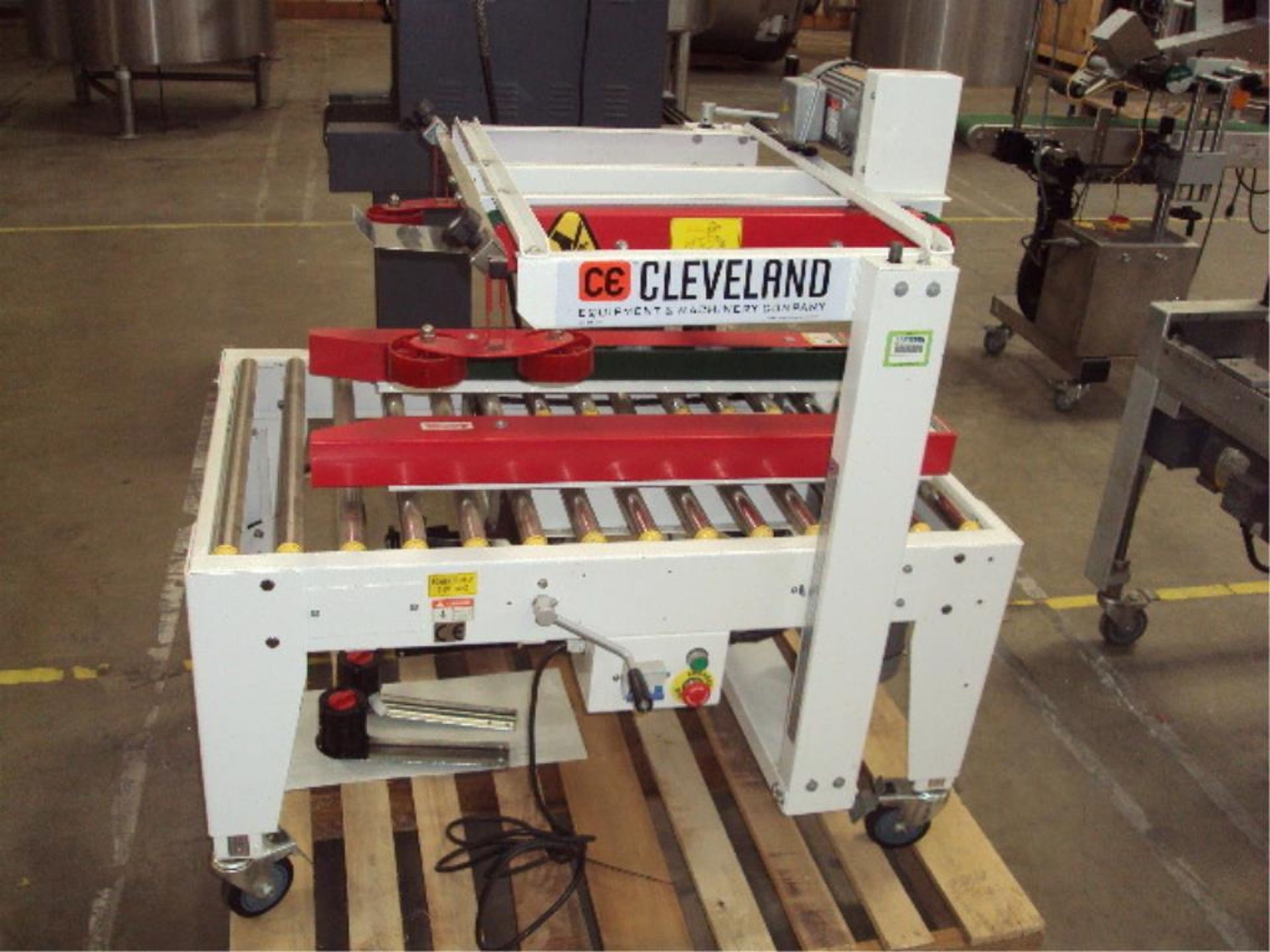 Mobile Carton Sealer Machine