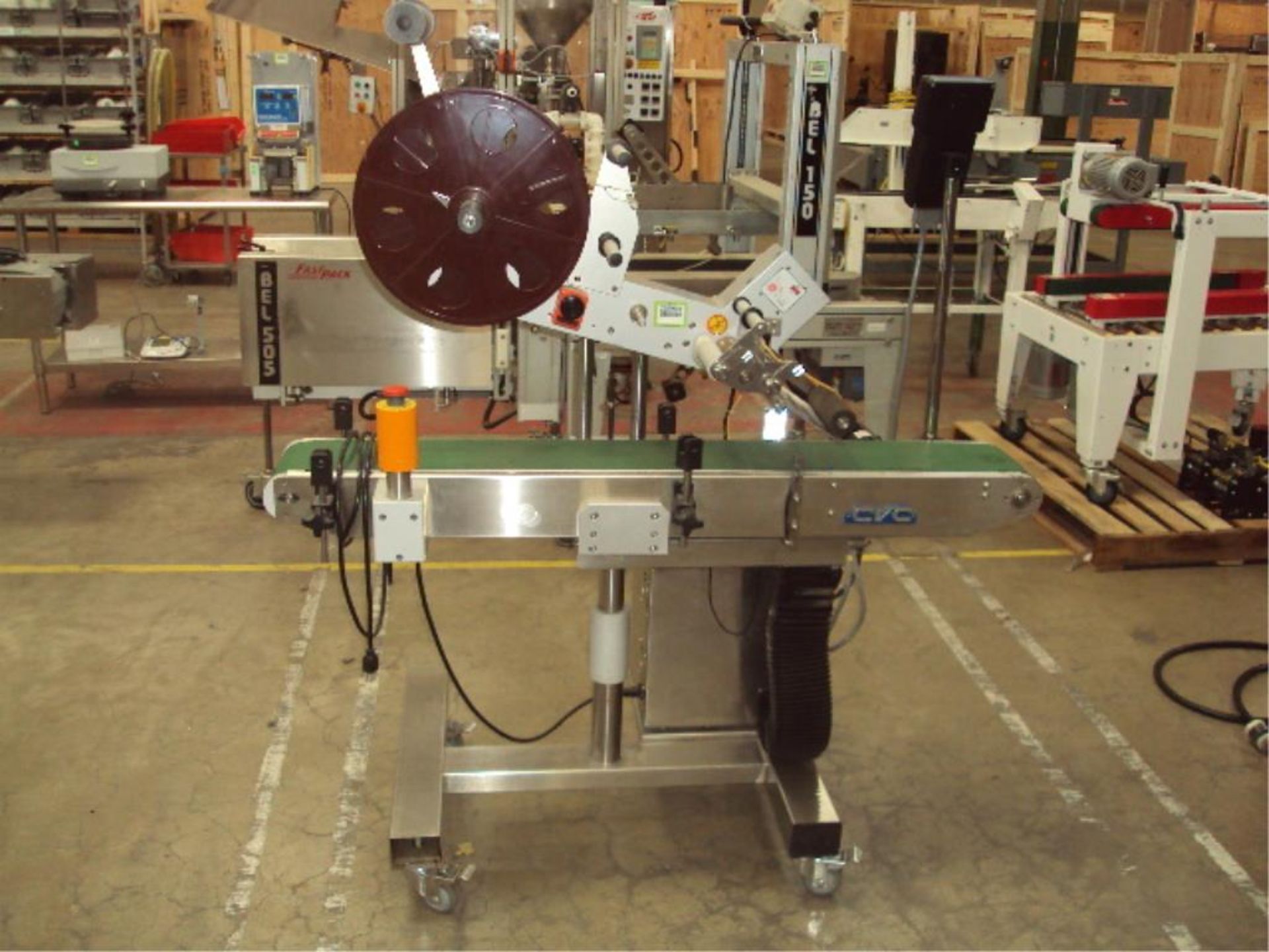 Mobile Top Labeler Machine