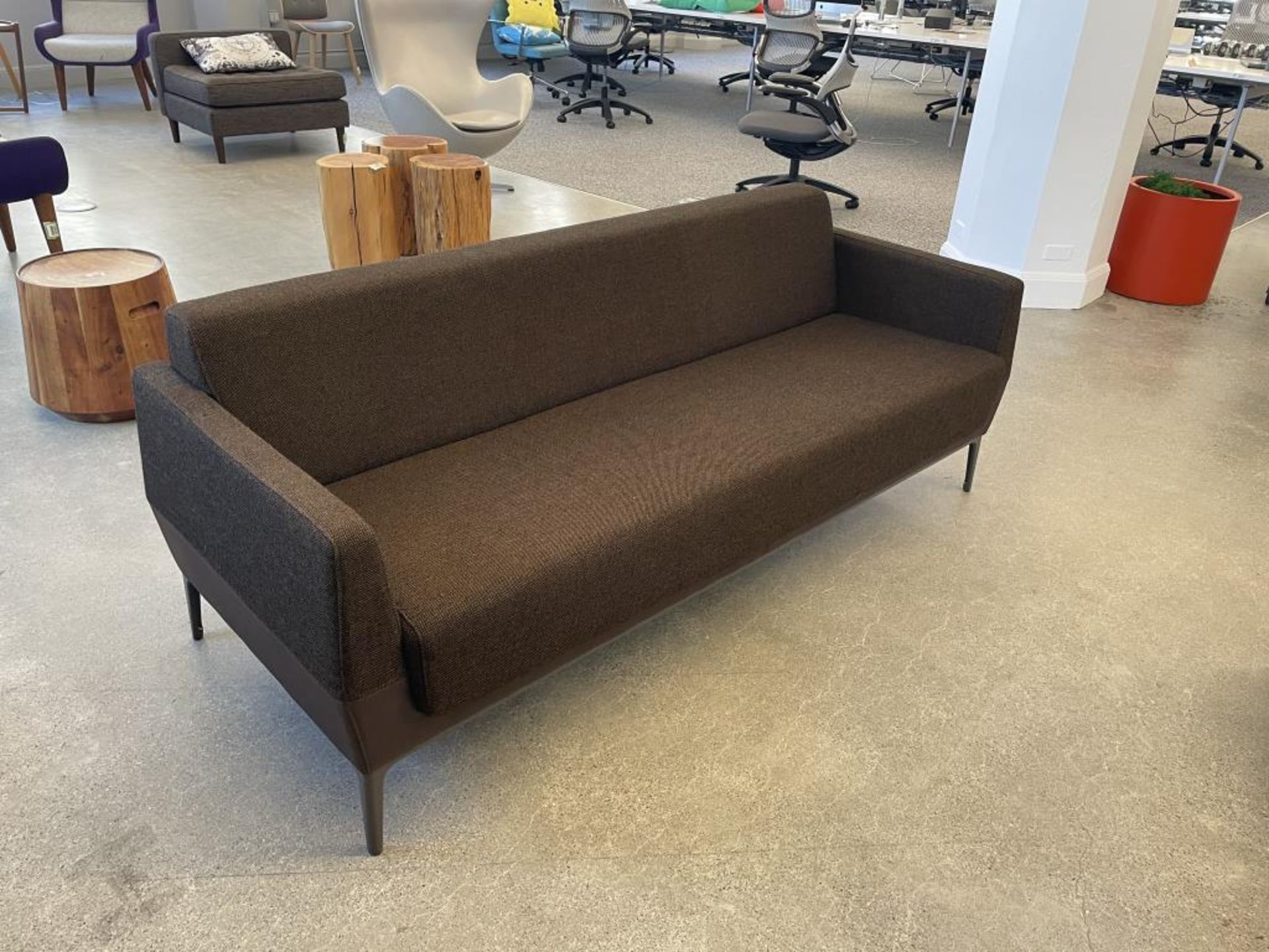 Coalesse Visalia Lounge 3-Seat Sofa, Two Tone - Image 2 of 5