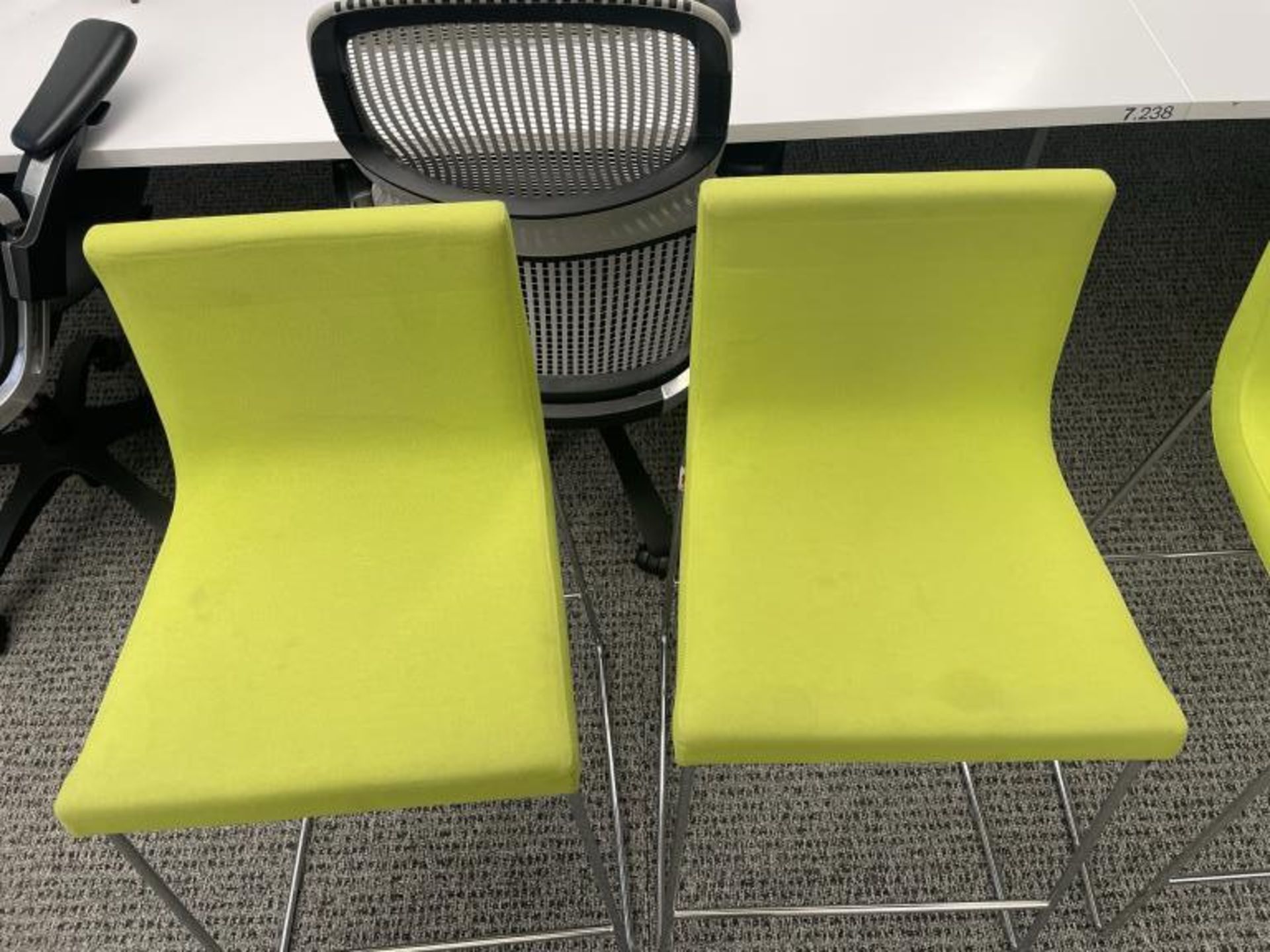 (4qty) Andreu World Lineal Comfort Stools, Lime - Image 4 of 6