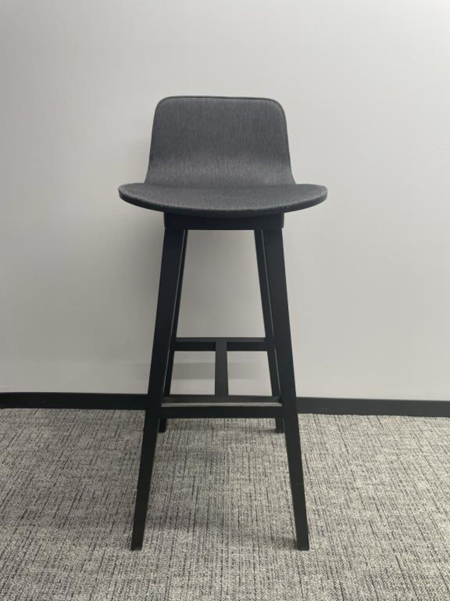 (8qty) Alki Kuskoa Cushioned Bar Stools, Tourbe - Image 4 of 7