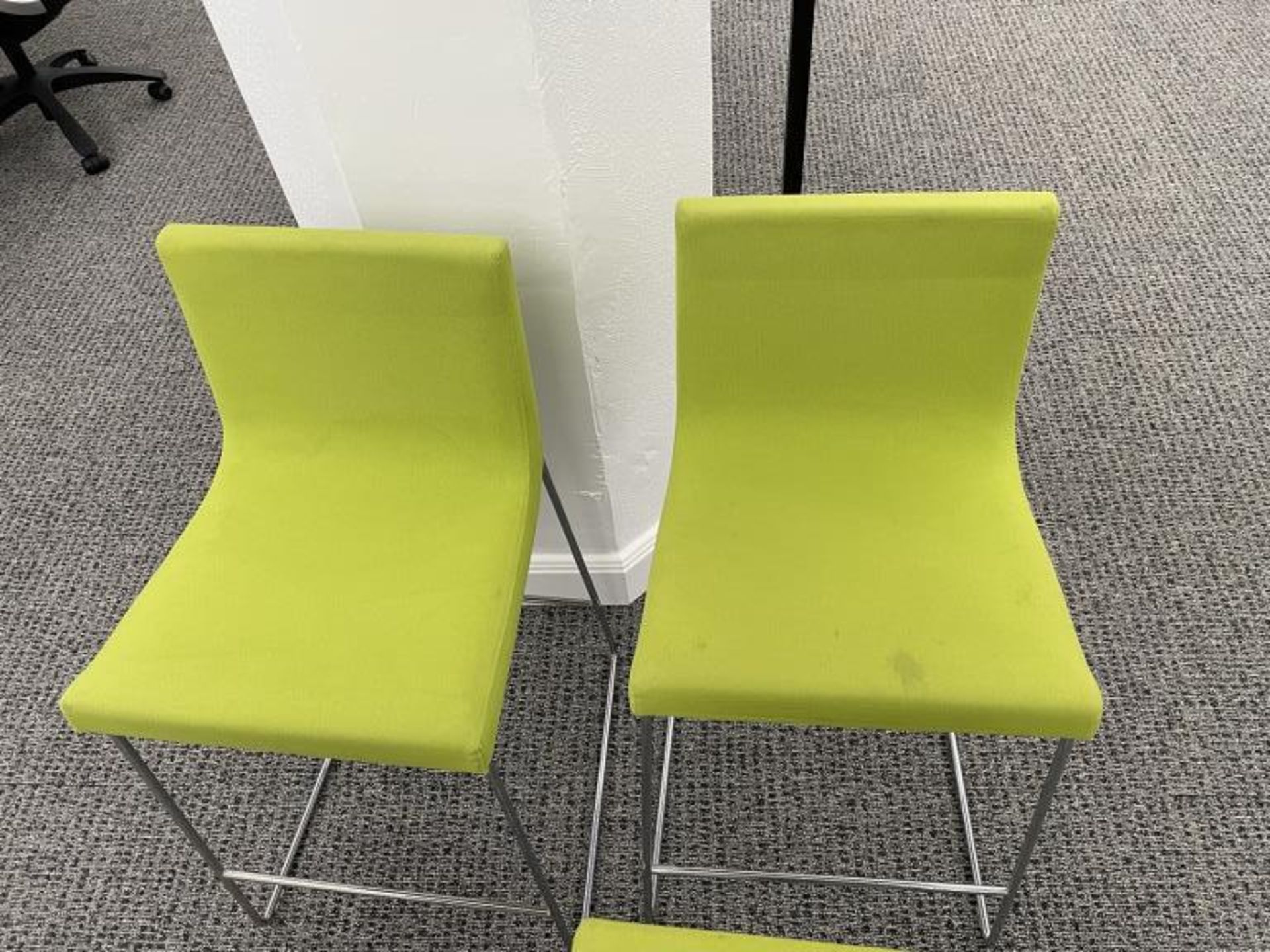 (4qty) Andreu World Lineal Comfort Stools, green - Image 3 of 5