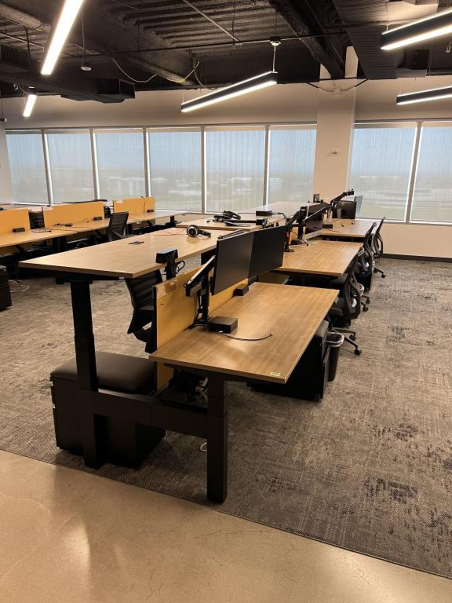 AMQ Open Plan Bench Workstations