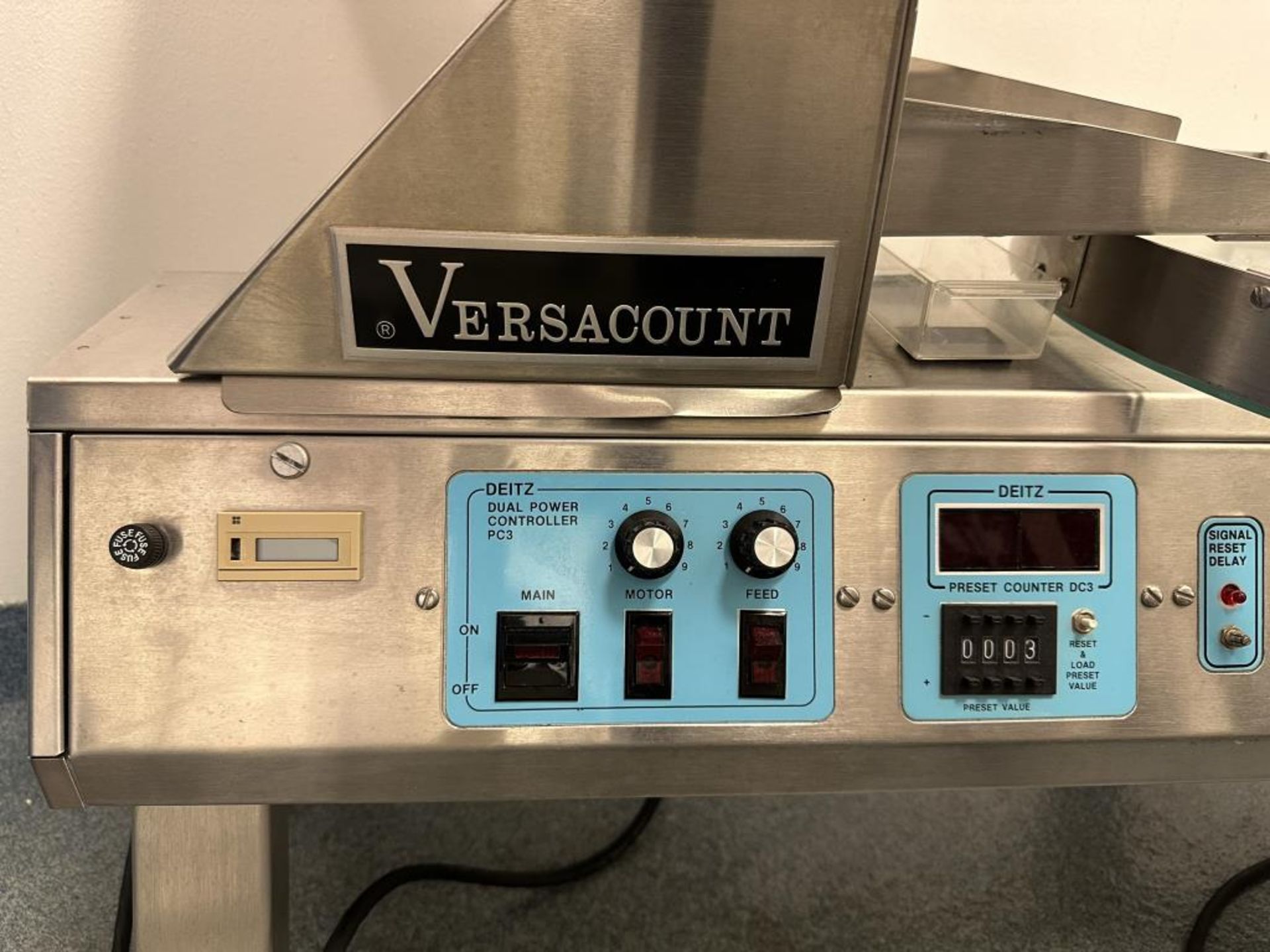 Versacount 741R Tablet Counter - Image 6 of 9