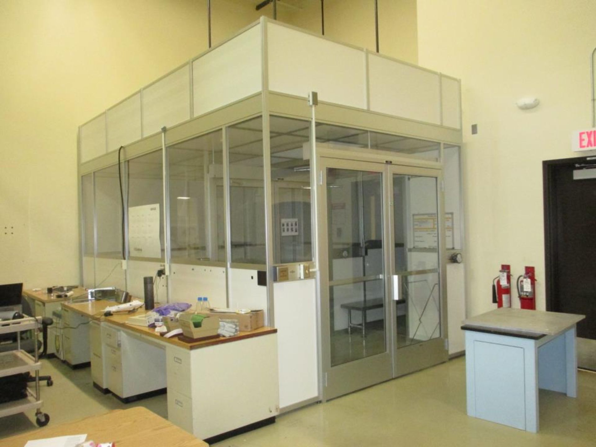 Cleanroom Enclosure