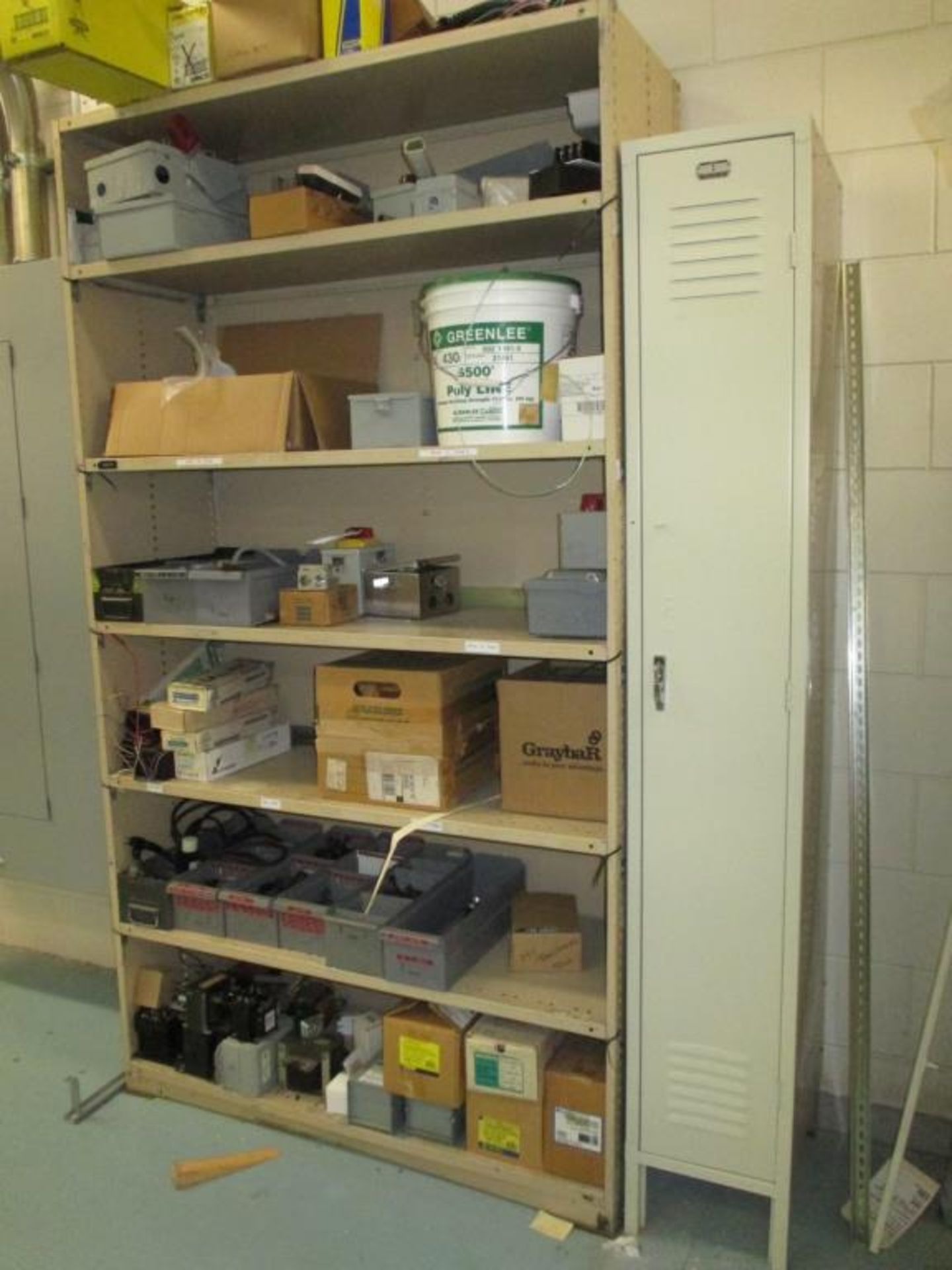 Cabinets with Contents - Image 18 of 22