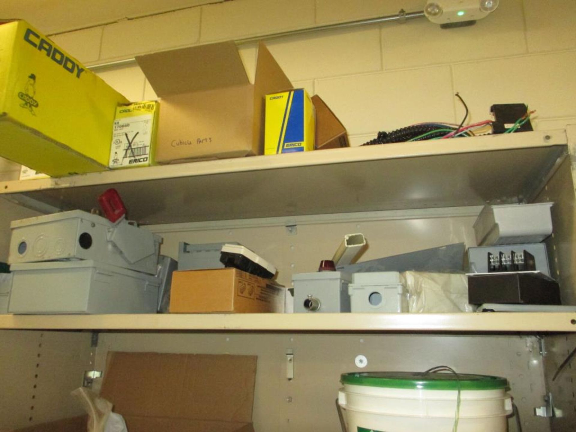 Cabinets with Contents - Image 19 of 22