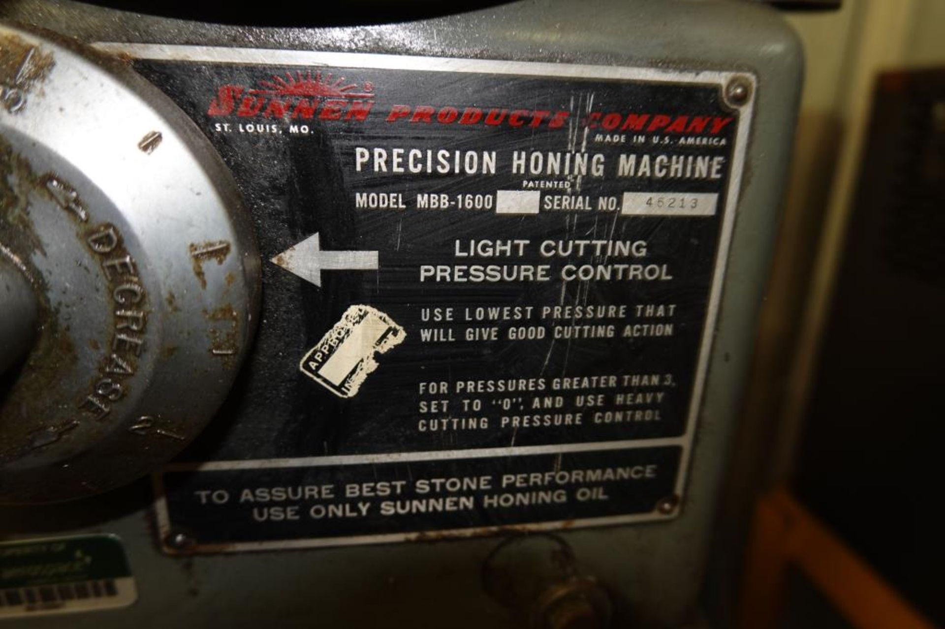 Sunnen MBB-1600 Precision Honing Machine - Image 4 of 6