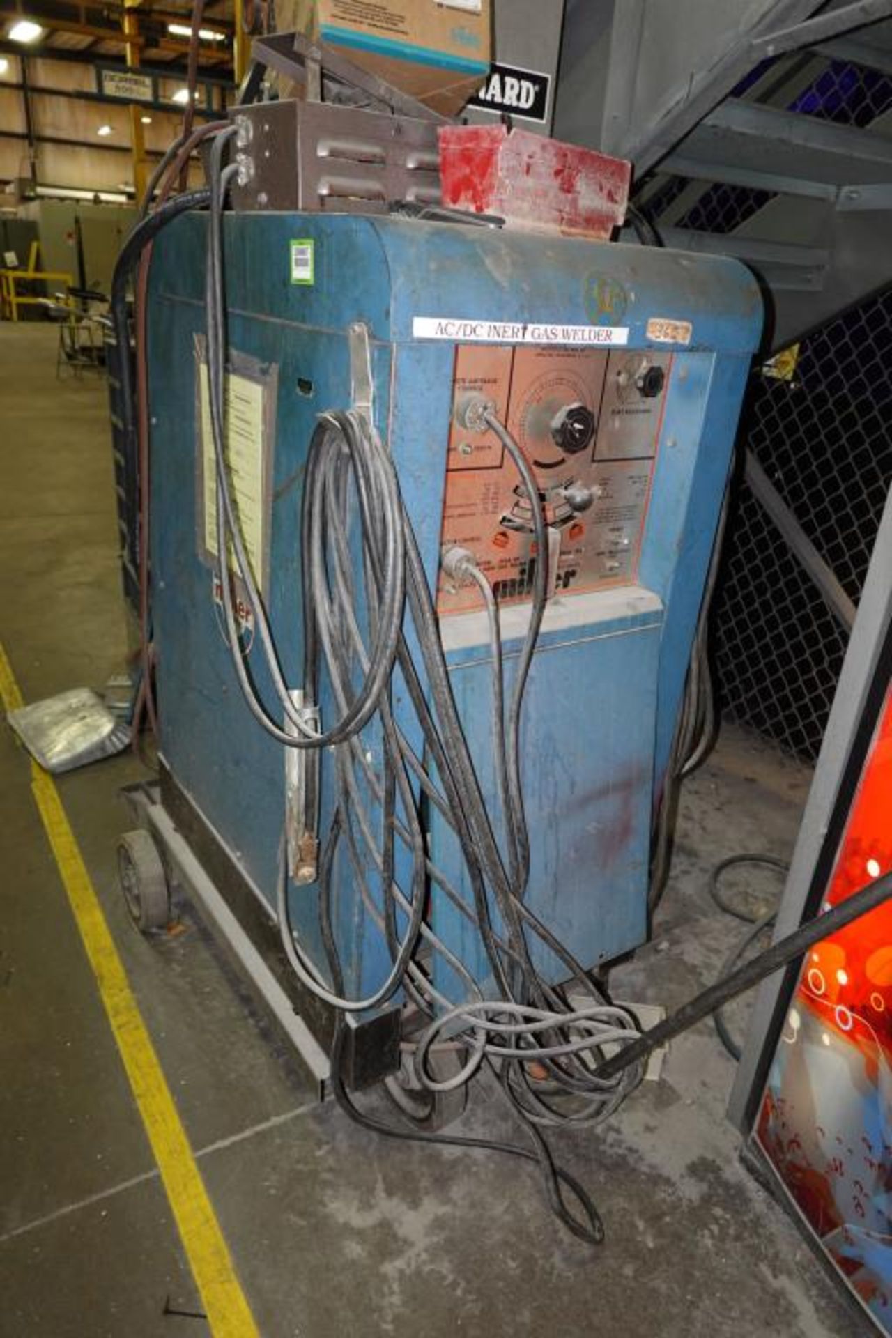 Miller 320A/BPMobile ACDC Inert Gas Welder