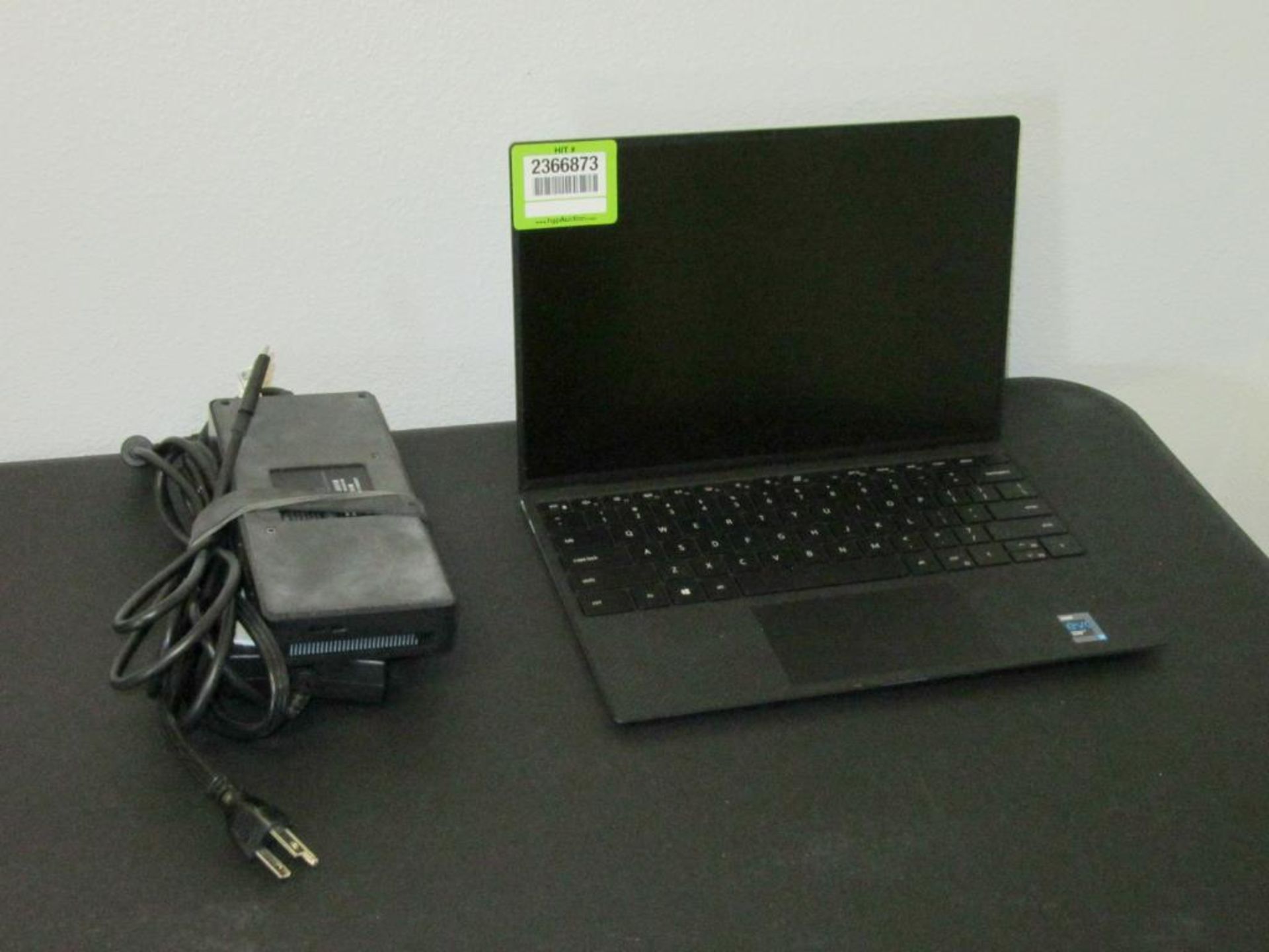 Dell P117G 13" Notebook
