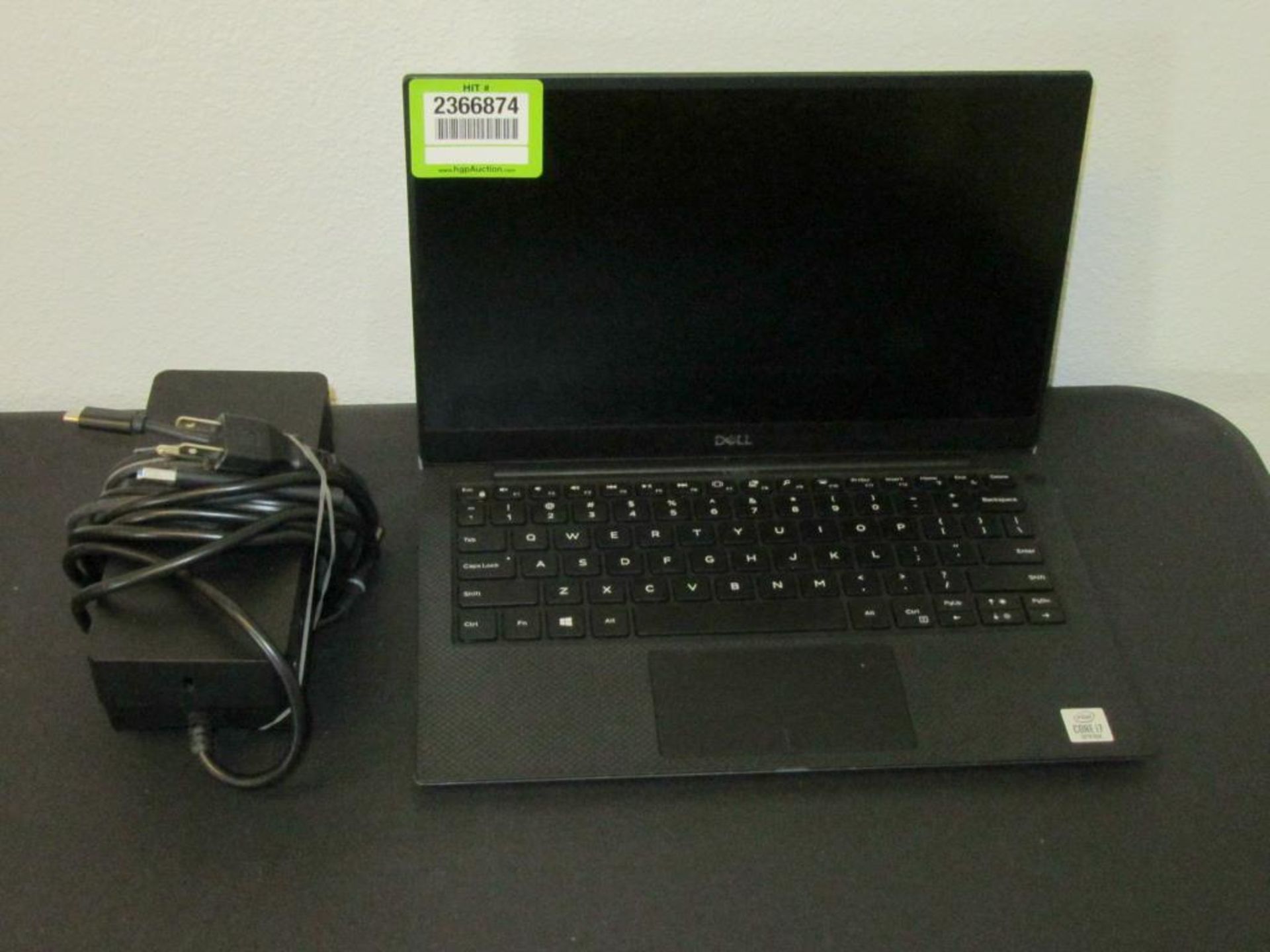 Dell P82G 13" Notebook