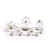 HEREND TEA PORCELAIN SERVICE WITH PHEASANTS AND INSECTS - HEREND PORCELAIN FACTORY. 21 pieces