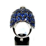 ‘DOME’ SAPPHIRE AND DIAMOND 18K GOLD RING