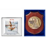 WOOD AND METAL BADGE FOR THE ‘TUIGA 1909’ TROPHY (YACHT CLUB DE MONACO) PORCELAIN ASHTRAY ‘YACHT CLU