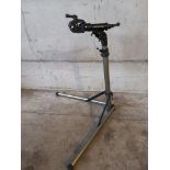 A Revolution Tripod