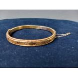 15CT Gold Bangle