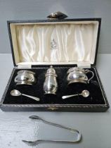 Silver 5 Pc Cruet Set In Case - Birmingham 1950 (Reid & Sons Limited, Newcastle Upon Tyne) & Silver