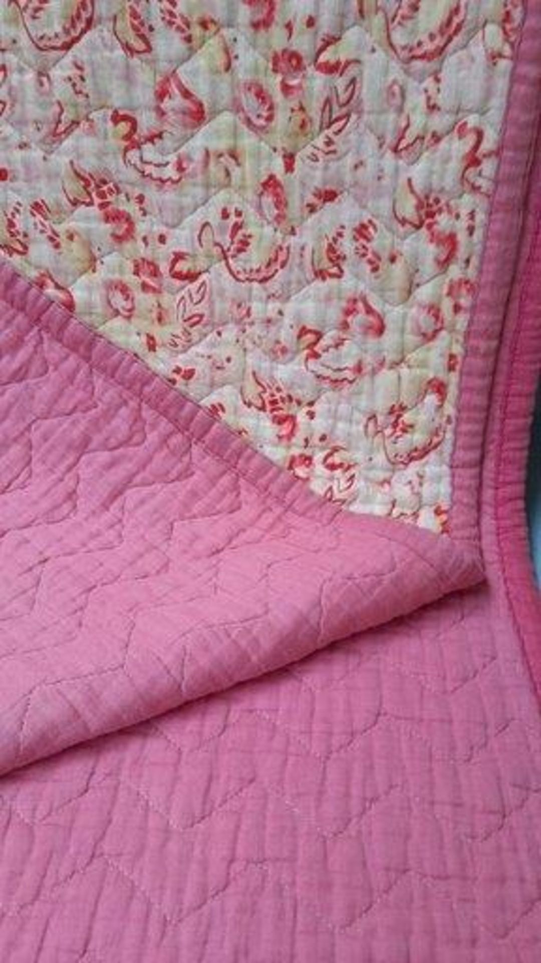 Pink Pattern Quilt L200cm x W146cm (A/F) - Image 4 of 4