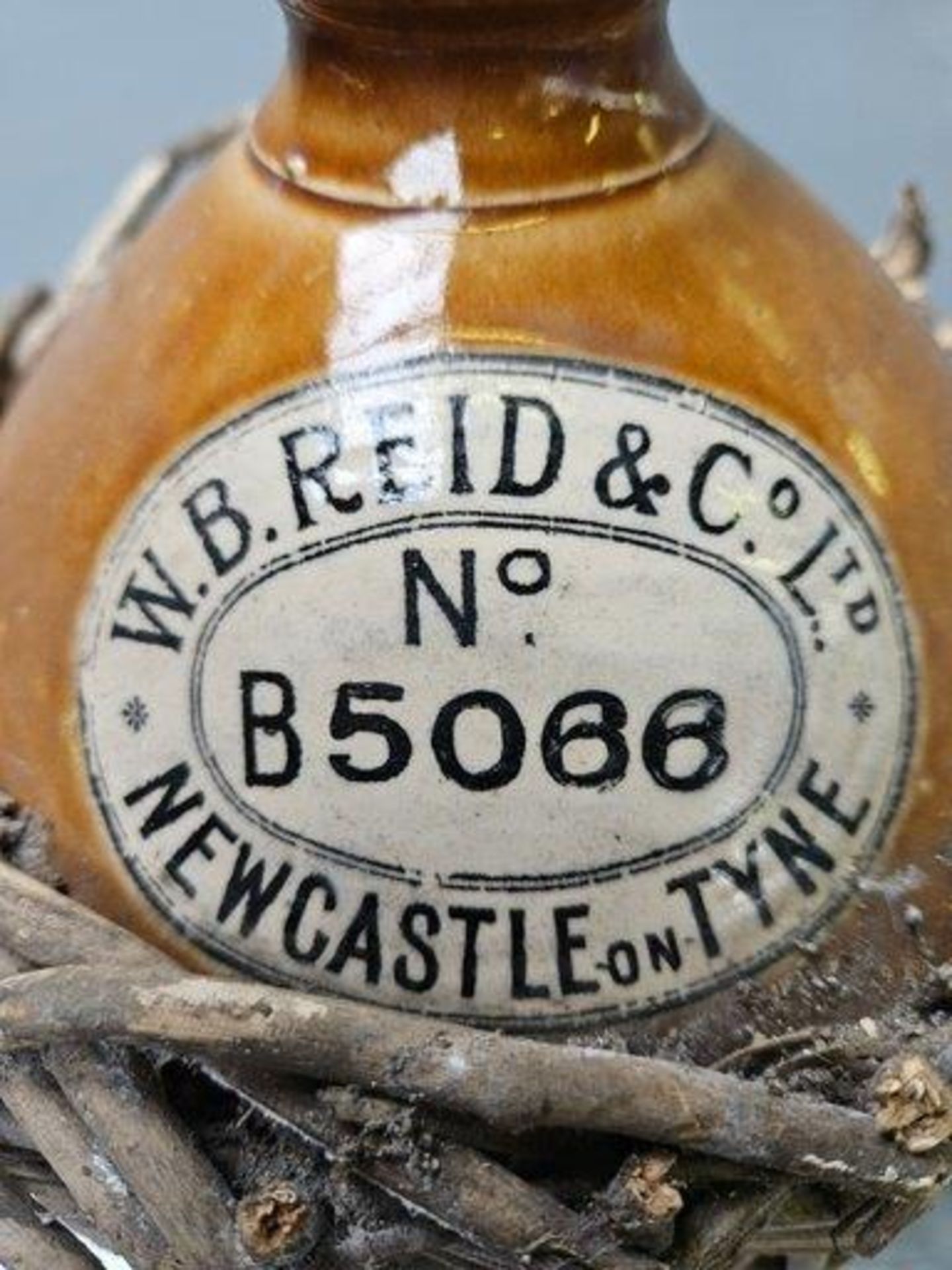 2 Flagons - W B Reid & Co Limited, Newcastle Upon Tyne No B5066 & J Robinson & Son Limited, Newcastl - Image 2 of 4