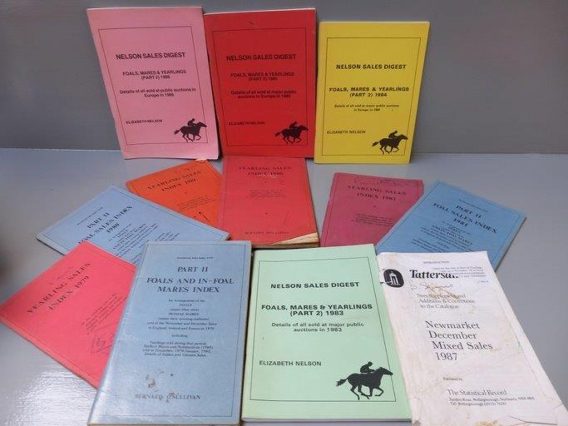 32 Volumes - Thoroughbred Data Systems Foal Sales & Yearling Sales 1984, Dogs In Art, Horses In Art, - Image 3 of 4