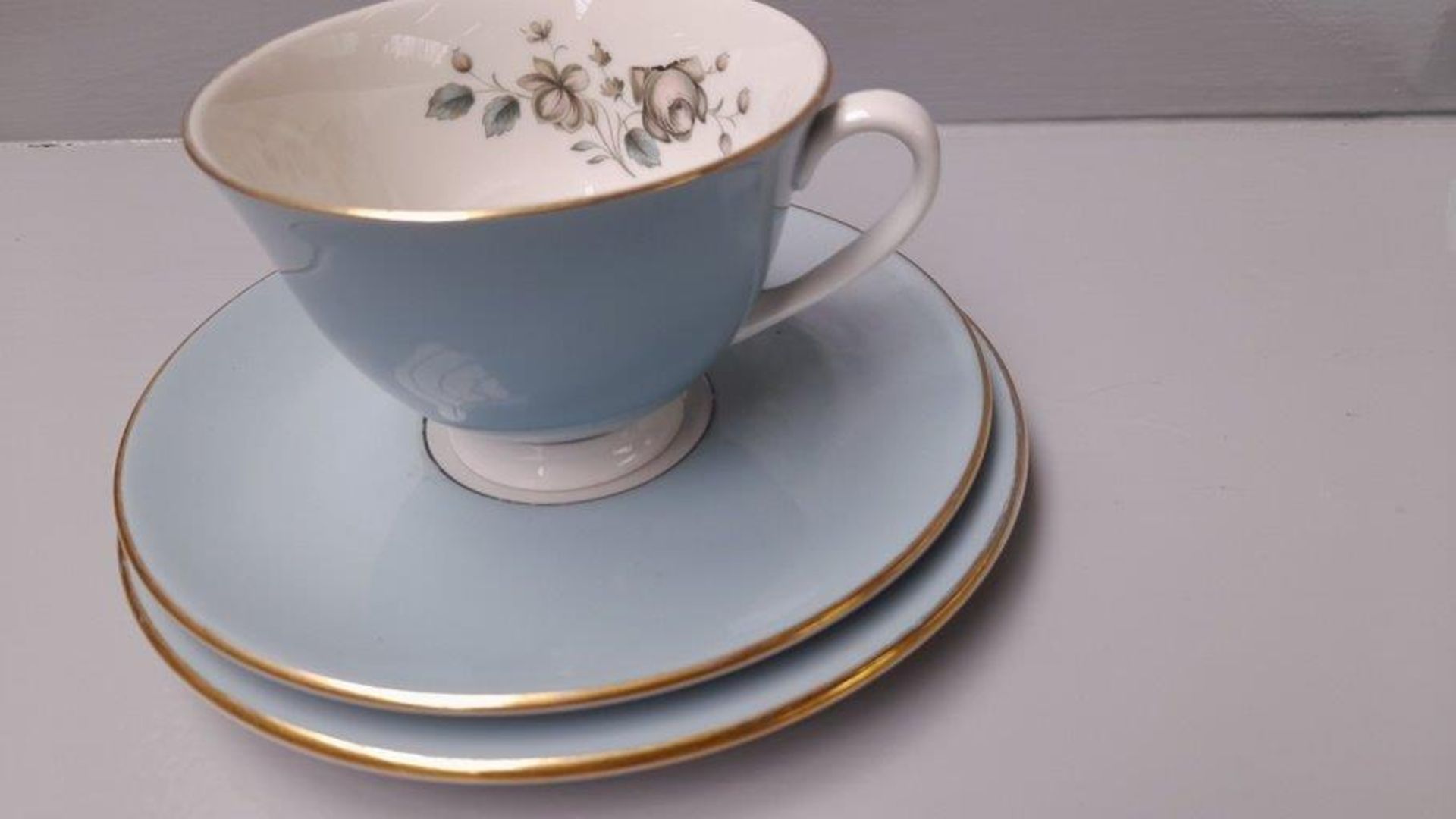 48 Pc Royal Doulton Rose Elegans Dinner & Teaware - Image 2 of 3