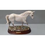 Royal Doulton Desert Orchid DA 134 Limited Edition 744/7500 On Wooden Base H34cm