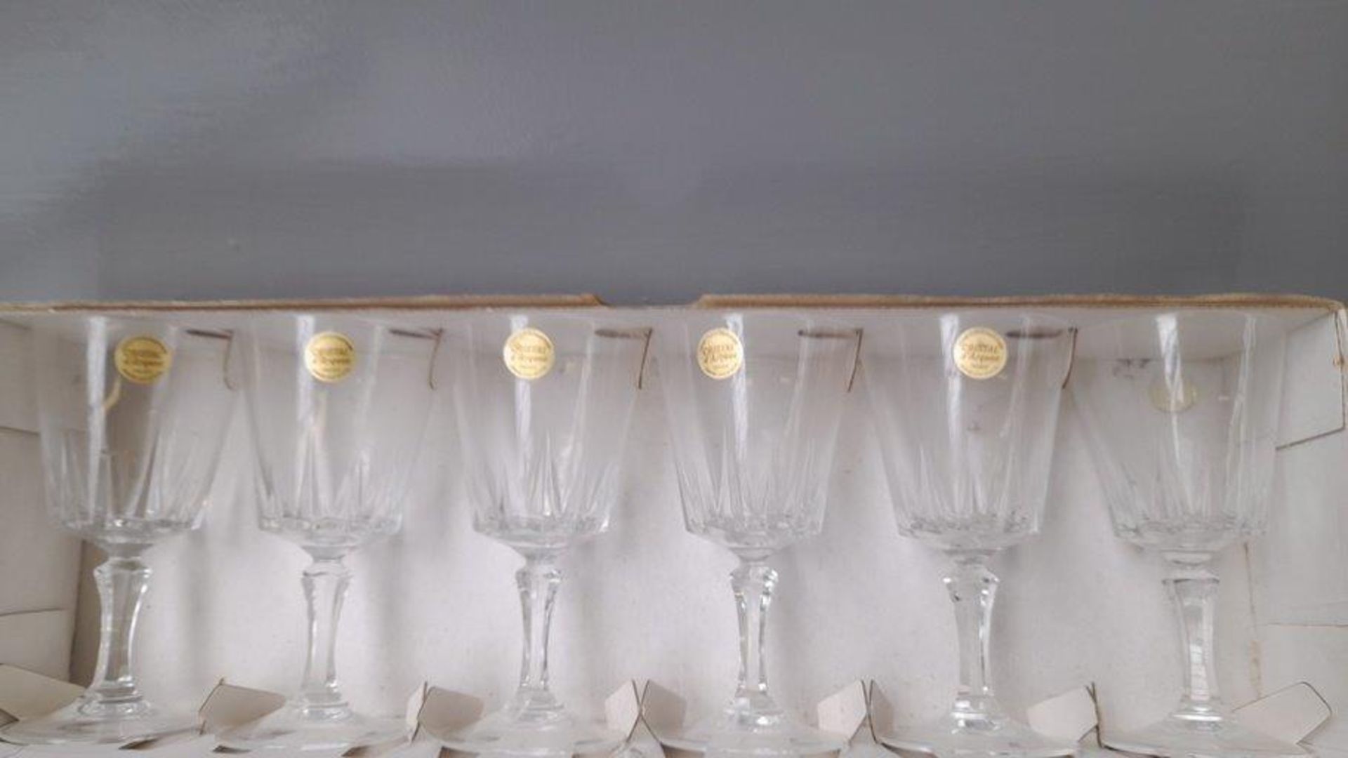 6 Boxed Wine Glasses