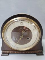 Smith's Oak Mantel Clock