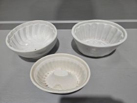 Large Meat Plate (A/F) & 3 Jelly Moulds