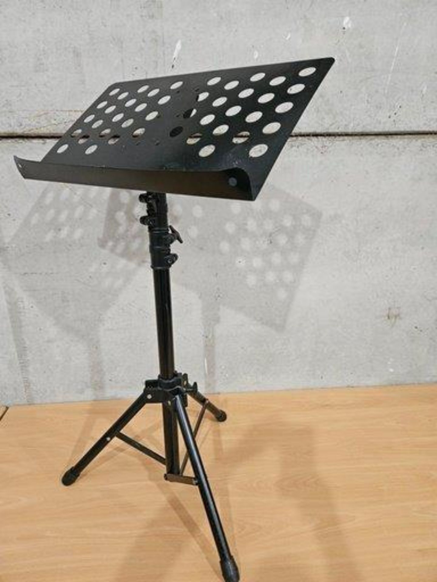 Tin Music Stand H88cm - Image 2 of 2