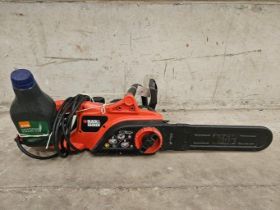 Black & Decker Electric 1900W Chainsaw & Chain Oil