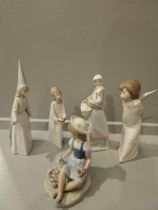 5 Lladro Figures (A/F)