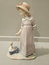Lladro Lady Figurine