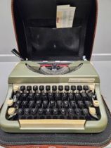 Imperial Good Companion Typewriter In Leather Case