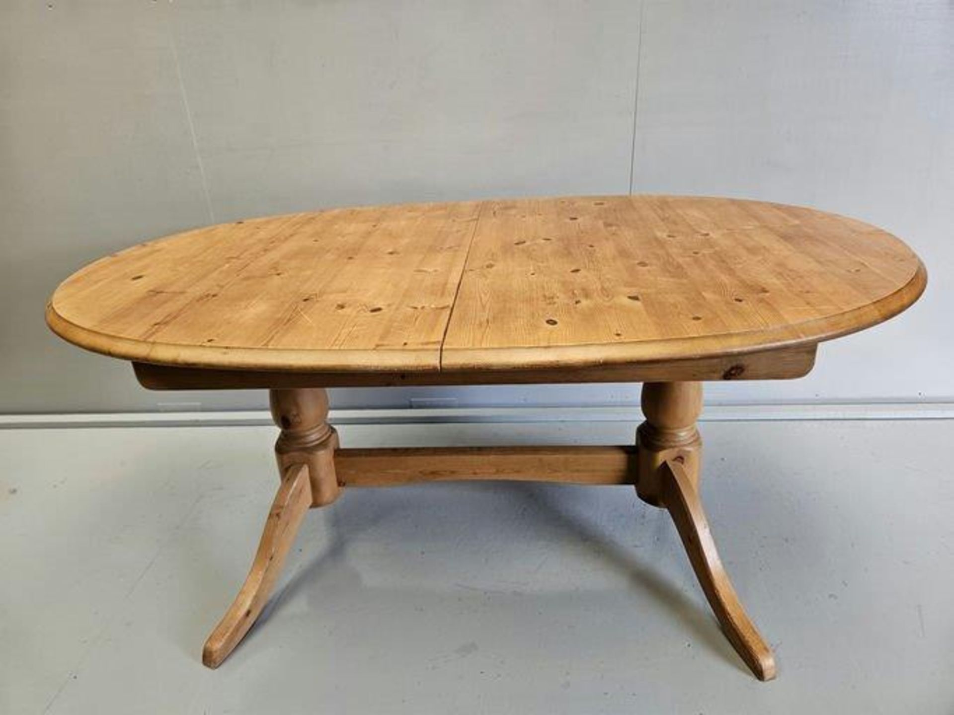 Oval Pine Kitchen Table H75cm L157cm W100cm - Image 2 of 3