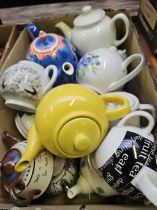 Box Assorted Teapots Etc