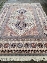 Rustic Pattern Rug W274cm L366cm