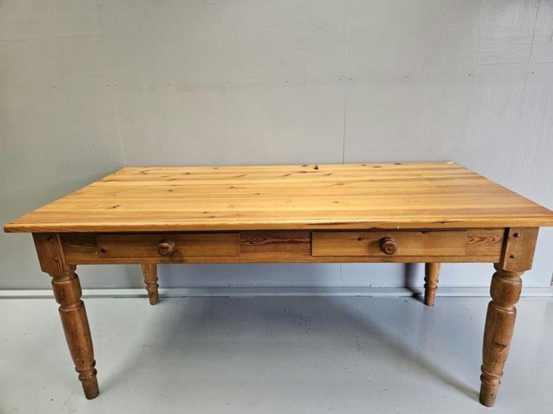 Pine Kitchen Table H82cm L182cm W88cm - Image 2 of 2