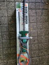 Black & Decker Hedge Trimmer