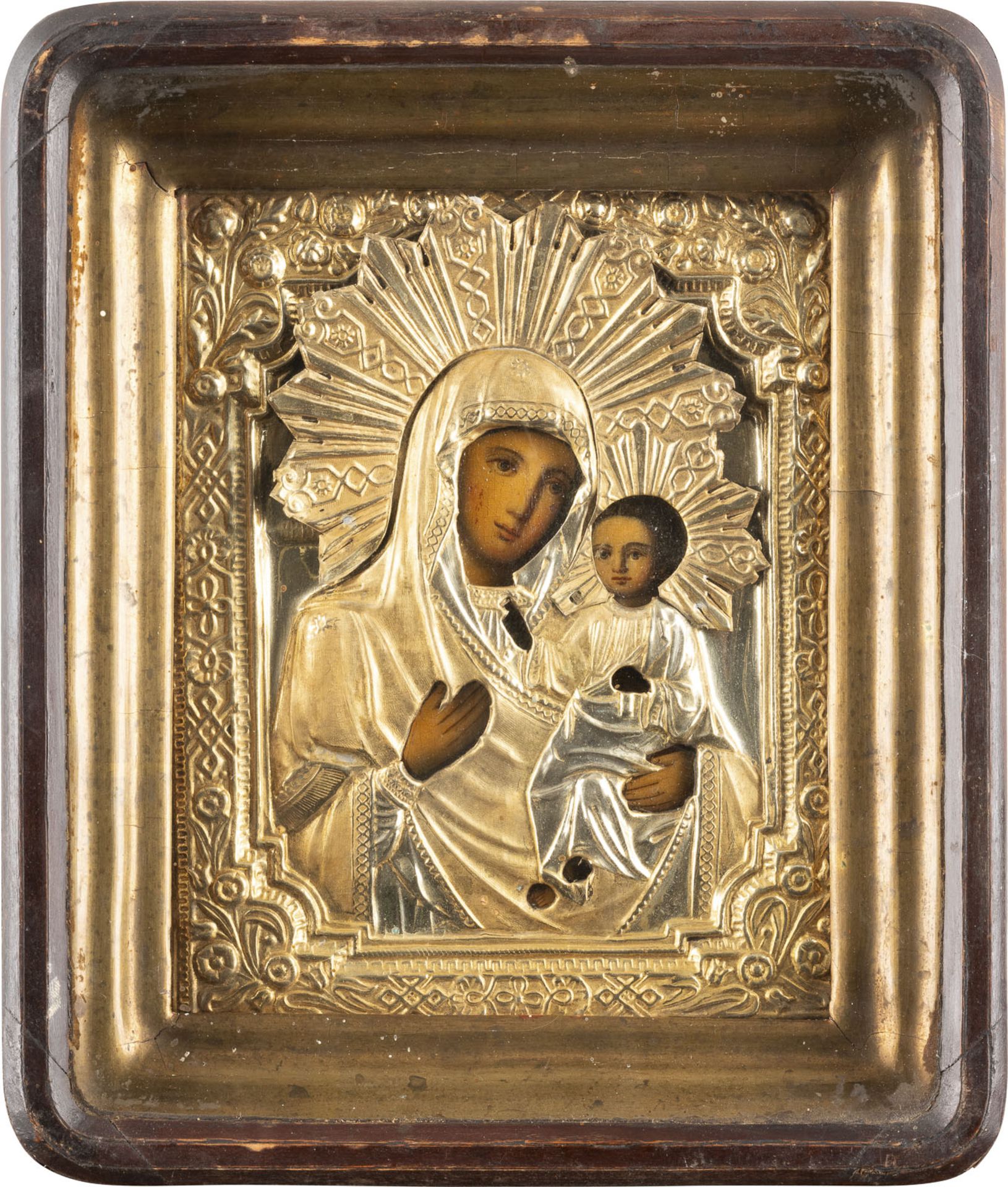 AN ICON SHOWING THE IVERSKAYA MOTHER OF GOD WITH OKLAD WITHIN KYOT - Image 2 of 2