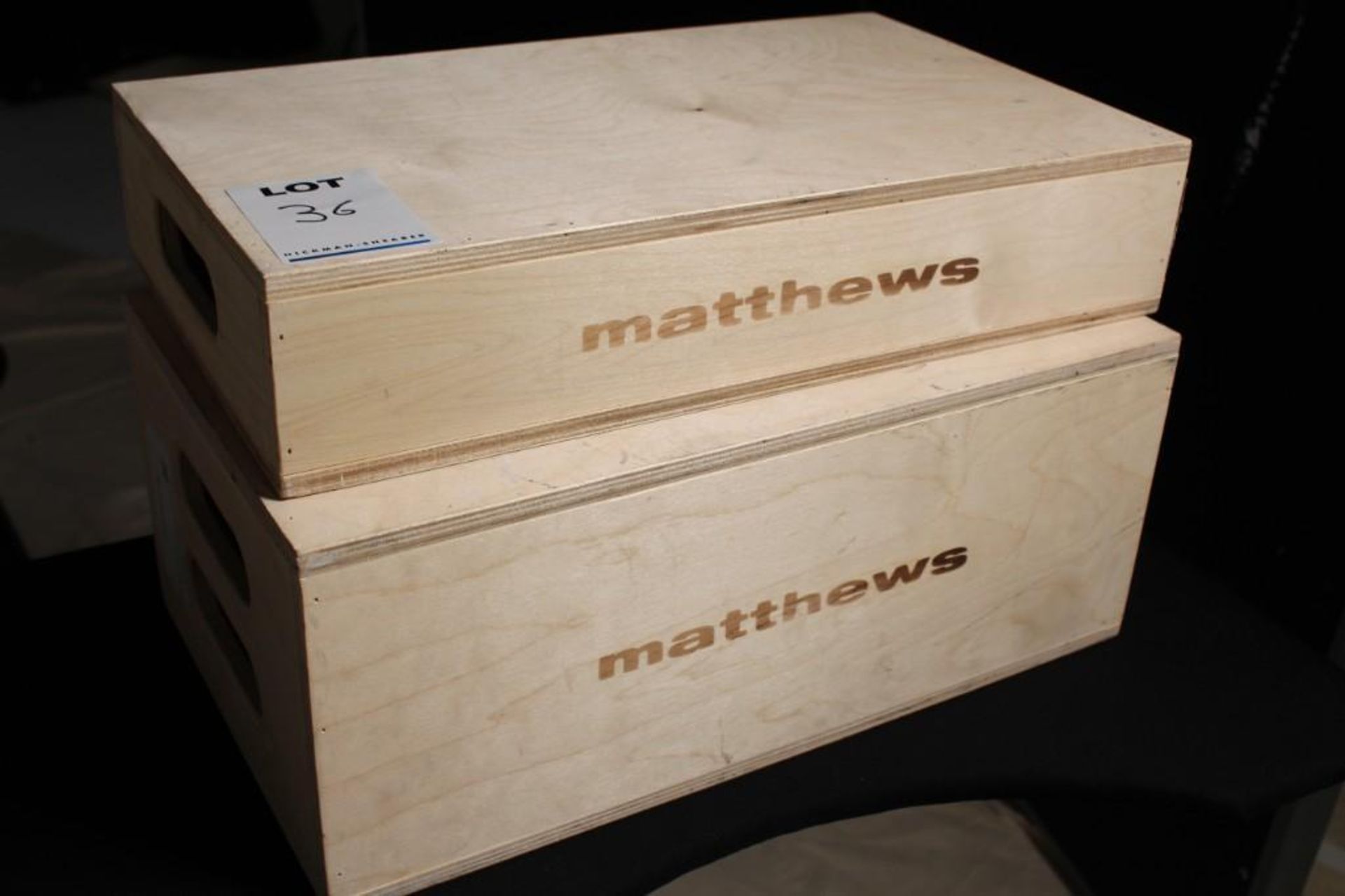 2x Matthews Apple boxes