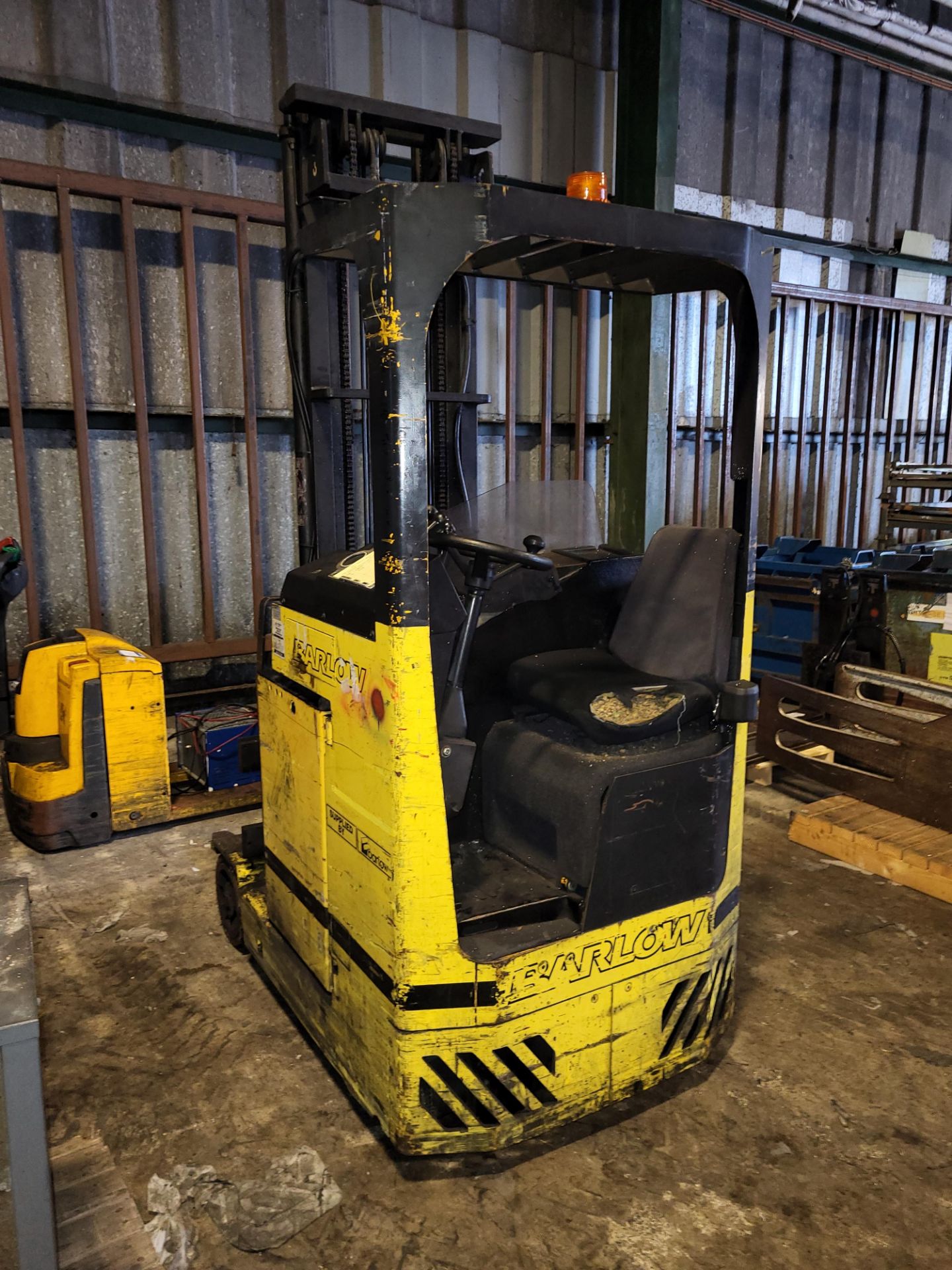 1 Barlow Model BR5.15N7676Z Battery Powered Ride On Fork Lift Reach Truck Serial No. 7676Z (2001) wi - Image 3 of 4