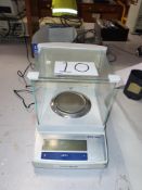 1 Metler Toledo PB303L Digital Balance